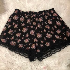 Floral flowy shorts